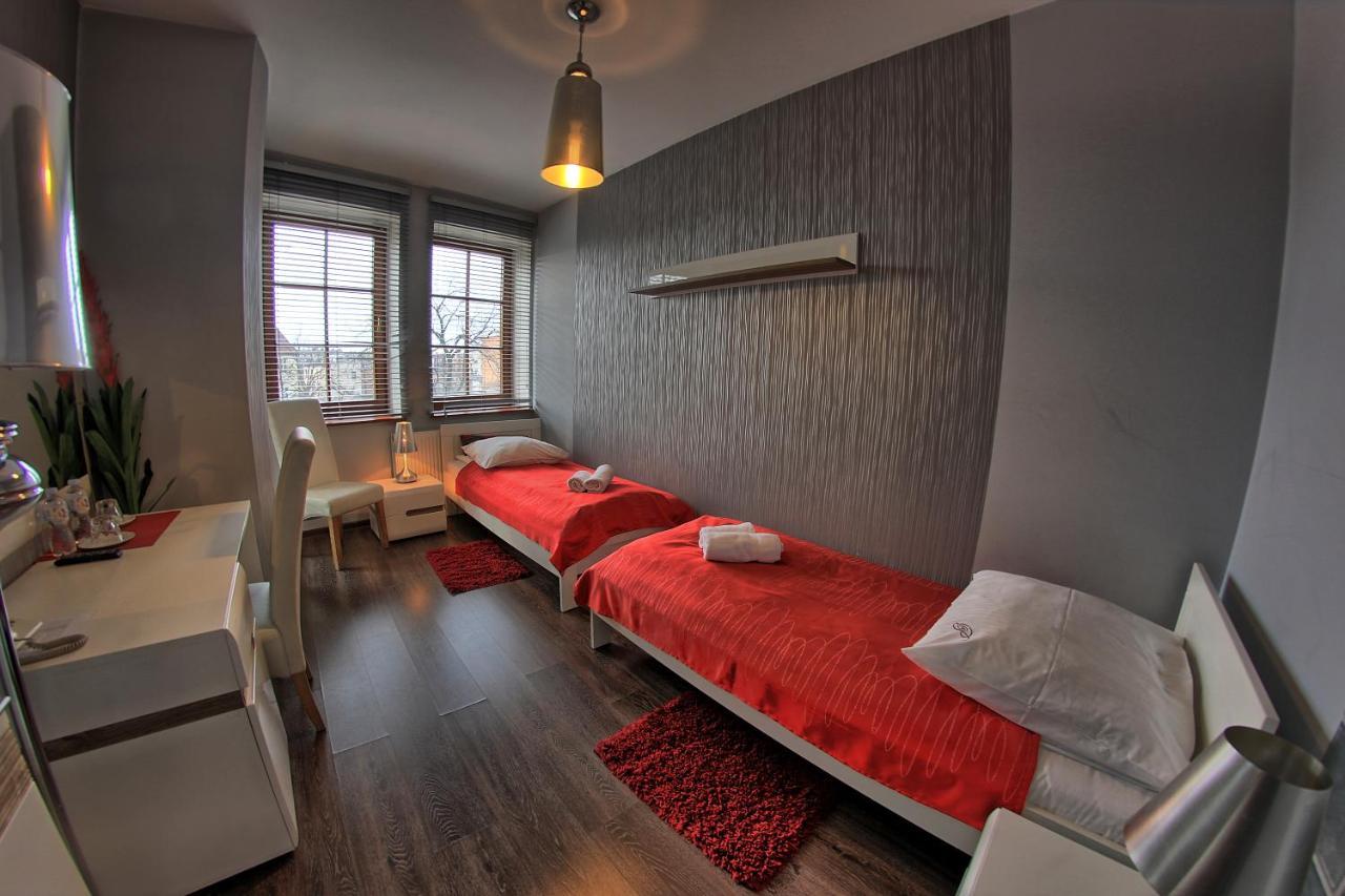 Hotel Polonia Ostrów Wielkopolski Esterno foto