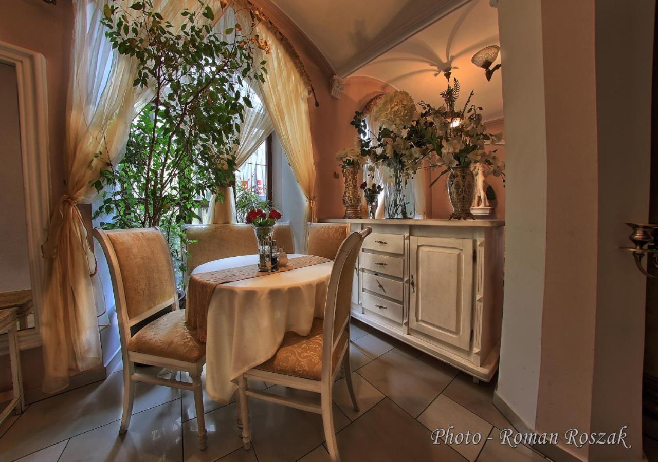 Hotel Polonia Ostrów Wielkopolski Esterno foto